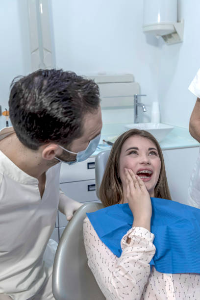 Best Holiday Emergency Dentist in Deridder, LA